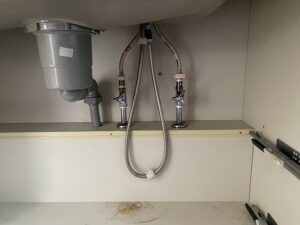 シンプル！ワンホール水栓の取替工事について　シャワーホース亀裂　水漏れ